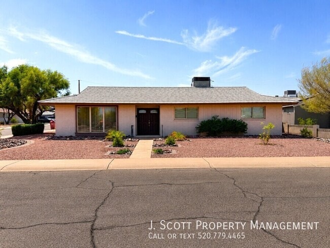 Photo - 6522 E Palm Ln- House