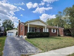 Building Photo - 2135 Tamarack Dr
