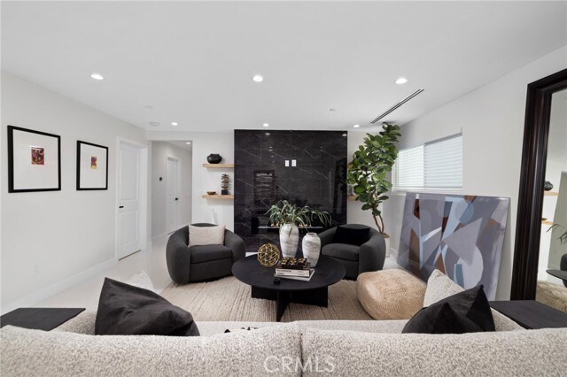 Foto del edificio - 10836 Lawler St