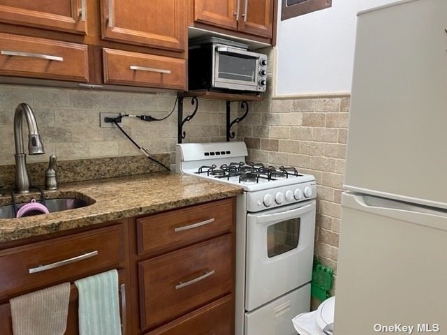 Foto del edificio - 83-60 118th St