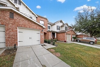 Building Photo - 13150 Lawsons Creek Ln