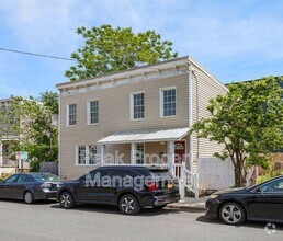 Building Photo - 819 Kinney St