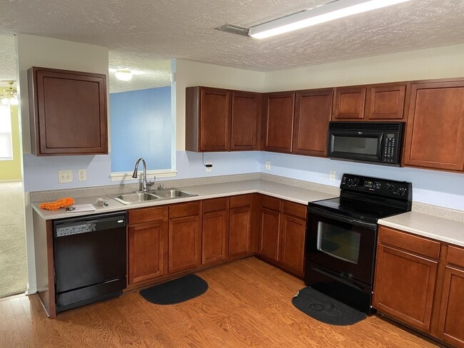 Building Photo - 5829 Monroe Crossing