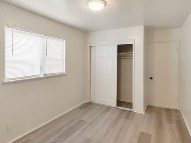 Building Photo - 2137 104th Ave