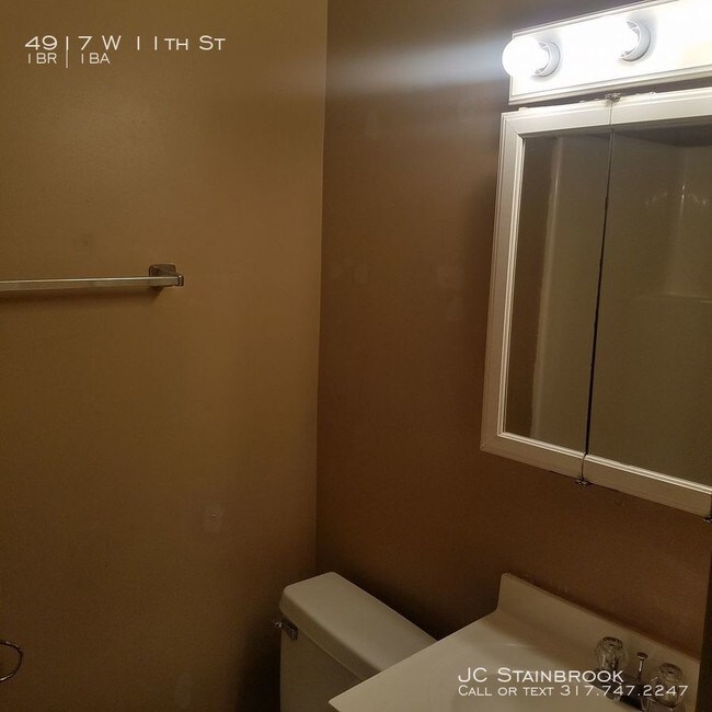 Foto del edificio - 4917 W 11th St