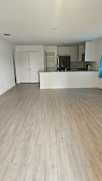 Foto del edificio - 4178 Silverstein St