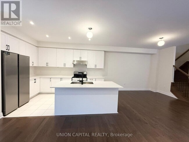 Photo du bâtiment - 40 Mindanao Ave