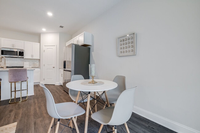 Building Photo - 48 Belleau Woods Cir