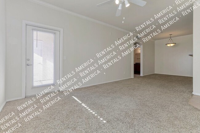 Building Photo - Cute one bedroom with patio