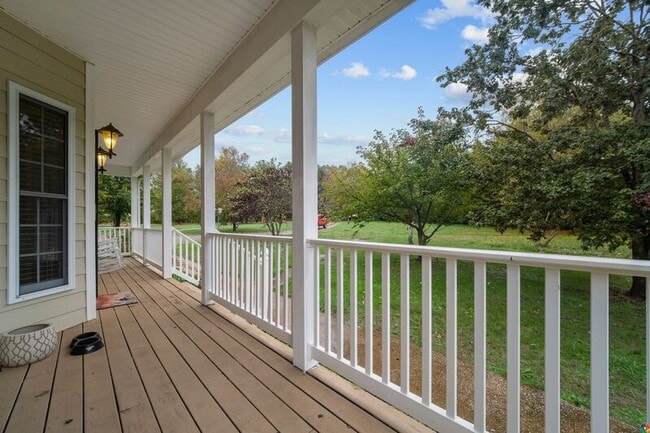 Building Photo - 16147 Chiswell Ln