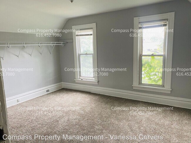 Foto del edificio - 4 br, 1 bath House - 933 2nd St NW