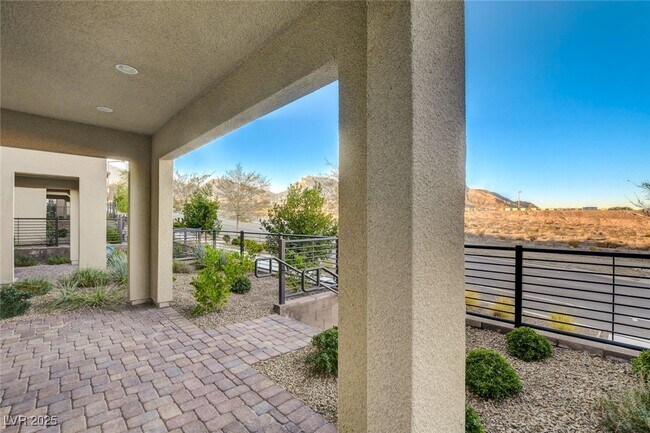 Foto del edificio - 11680 Hamilton Lk Ave