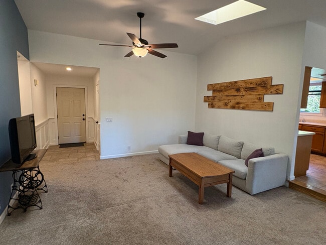 Building Photo - 1853 Marlene Ave