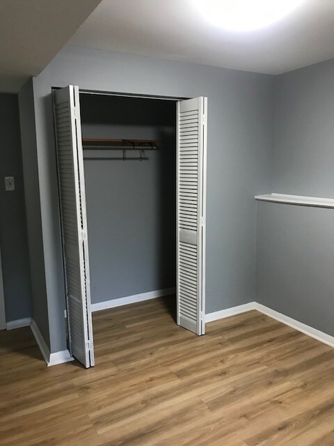 Closet Bedroom 1 - 3334 Pickwick Ln
