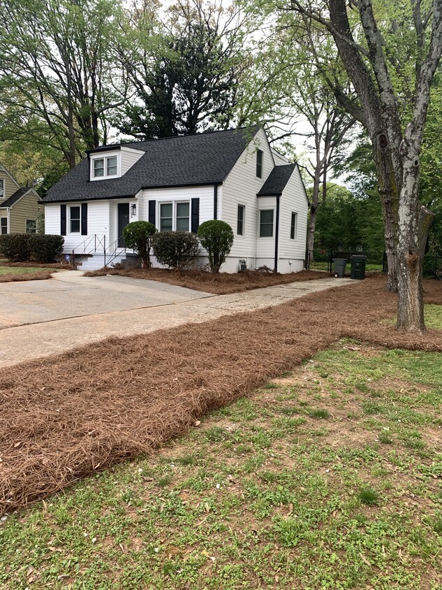 Foto principal - 2328 Johnson Ferry Rd NE