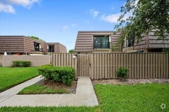 Building Photo - 111 1st Ct