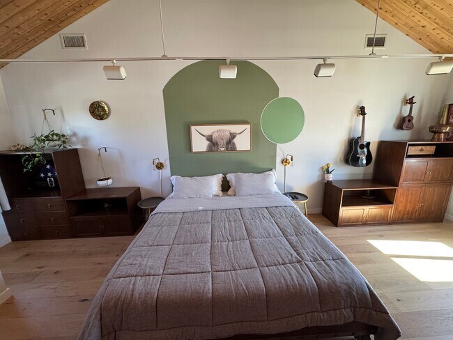 Foto del edificio - 22120 Rolling Ridge Dr