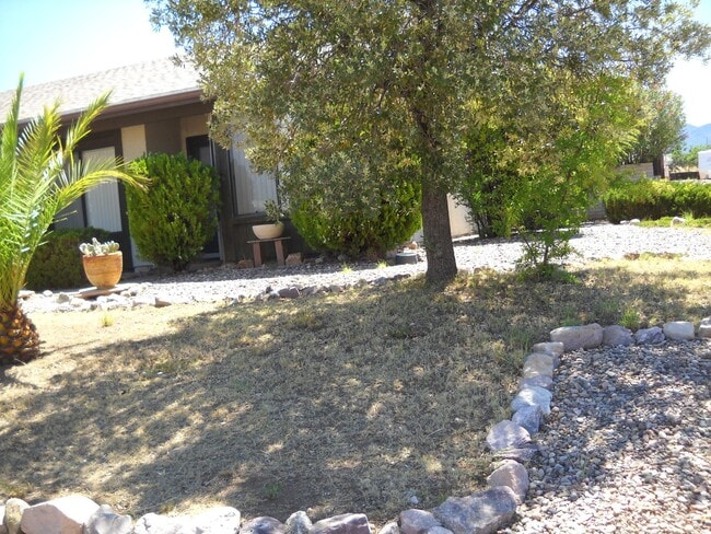 Building Photo - 2210 S Iris Dr