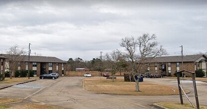 Building Photo - 1150 Cottonwood Loop