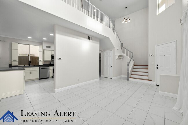 Foto del edificio - 19317 Ackerman Ave