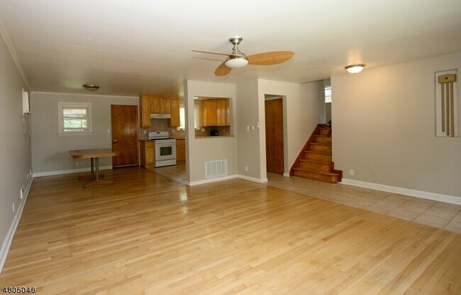 Building Photo - 43 Hearthstone Rd