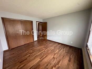 Building Photo - 445 Elm Pl