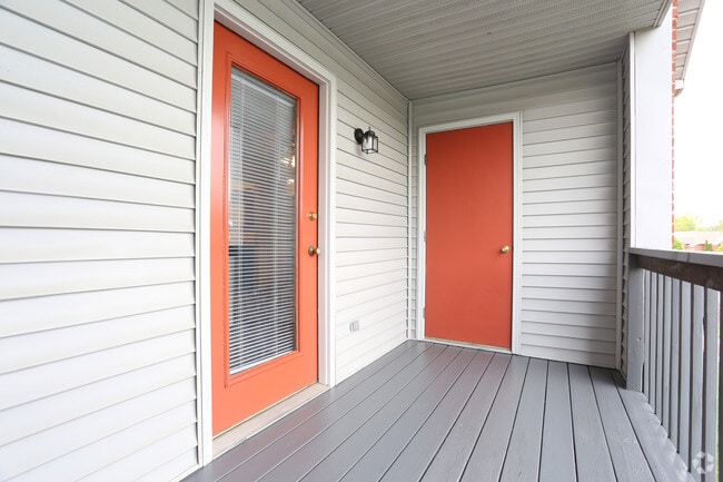 1BR, 1BA - 900SF - Balcony - Kingsfield Luxury Apartments