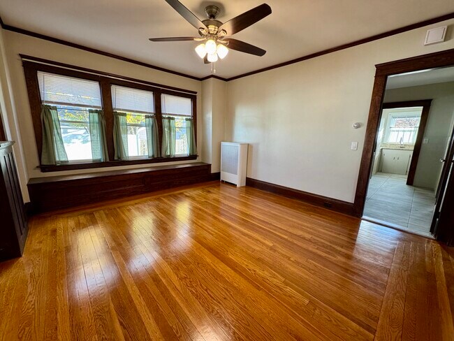 Foto del edificio - 16 Davis Ave