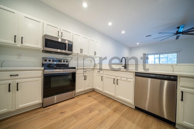 Foto del edificio - 4648 Vignette Wy