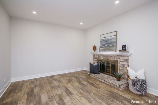 Foto del edificio - 1623 Southampton Ct