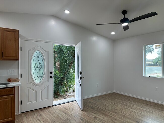 Building Photo - 4251 Governor Dr