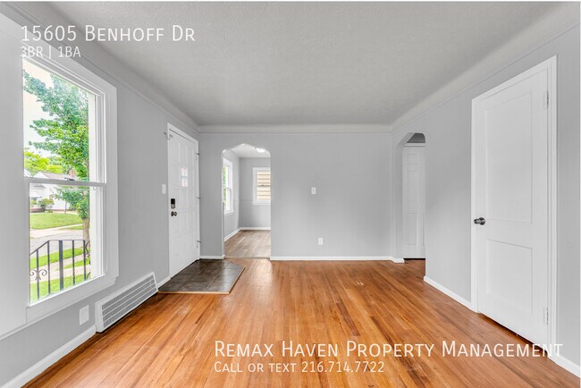 Building Photo - 15605 Benhoff Dr
