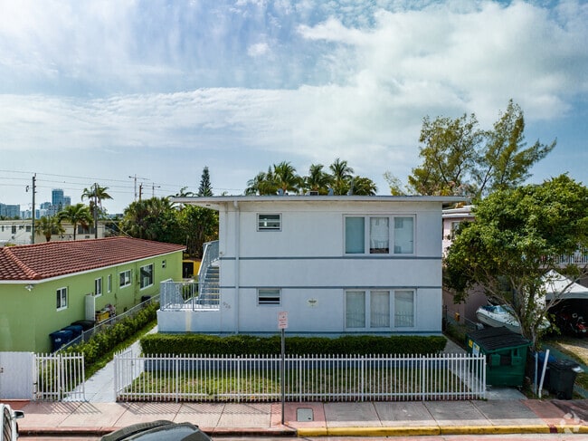 Ample Windows Provide Ample Incoming Light - 926 79th Ter