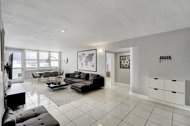 Foto del edificio - 3725 S Ocean Dr