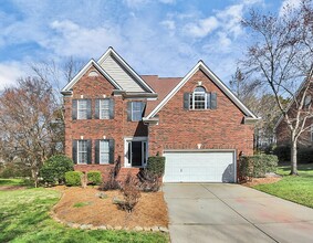 Building Photo - 10501 Rougemont Ln