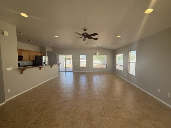 Foto del edificio - 2 bedroom 2 bath home in Amante at Verde Santa Fe - contact Property Pros