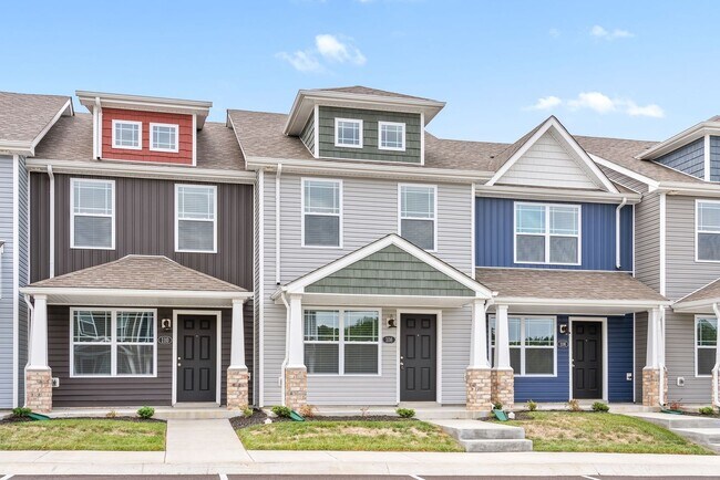 Building Photo - 2 Bedroom 2 1/2 Bath Pet Friendly Condo Fo...