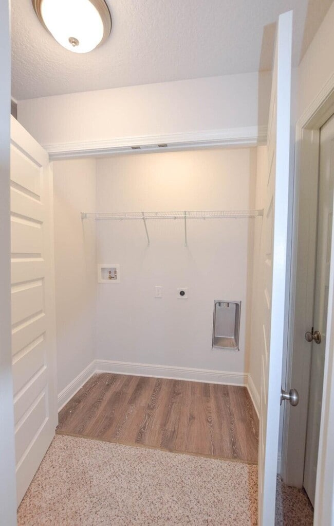 Foto del edificio - 219 Sandhill Pines Dr