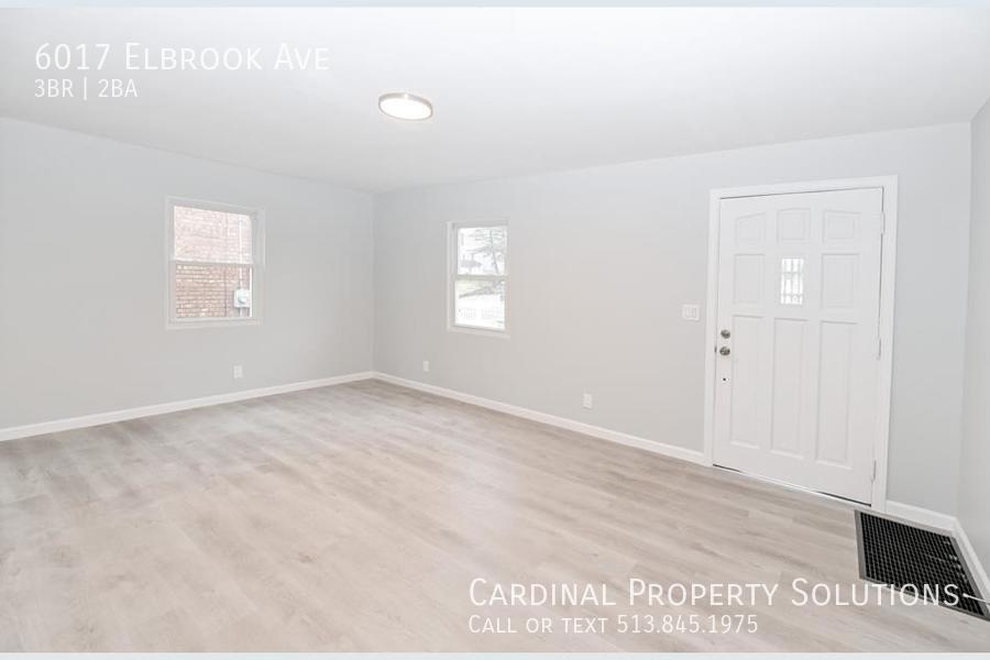 Foto principal - FULLY RENOVATED & SPACIOUS 3-BEDROOM HOUSE