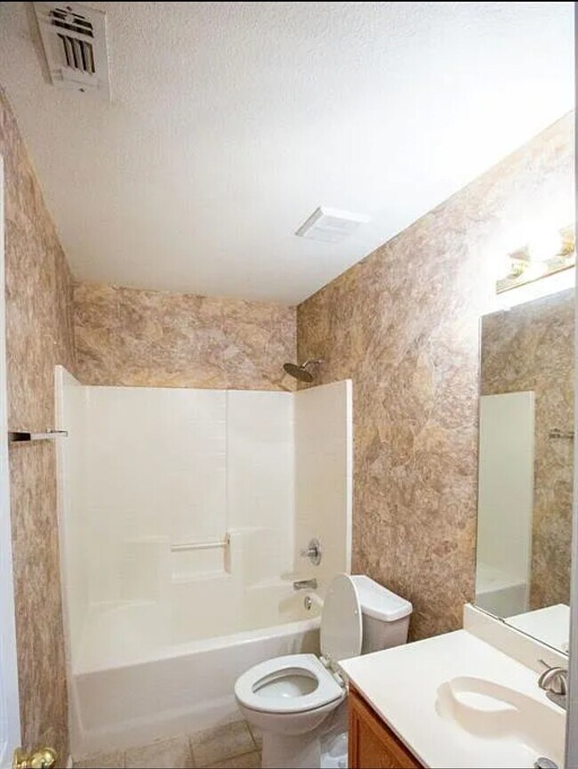 Foto del edificio - 5905 Garden View Dr