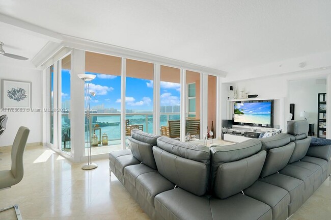 Foto del edificio - 3370 Hidden Bay Dr