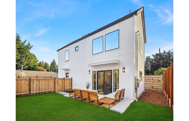 Foto del edificio - 9224 36th Ave SW
