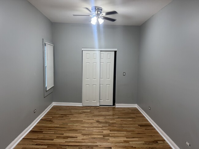 Building Photo - 5536 S Perry Ave
