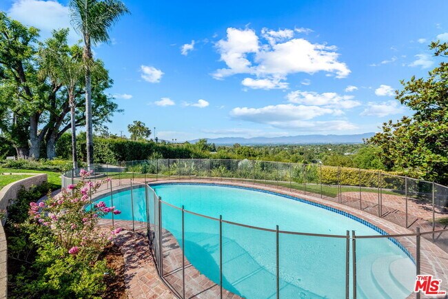 Foto del edificio - 19621 Wells Dr