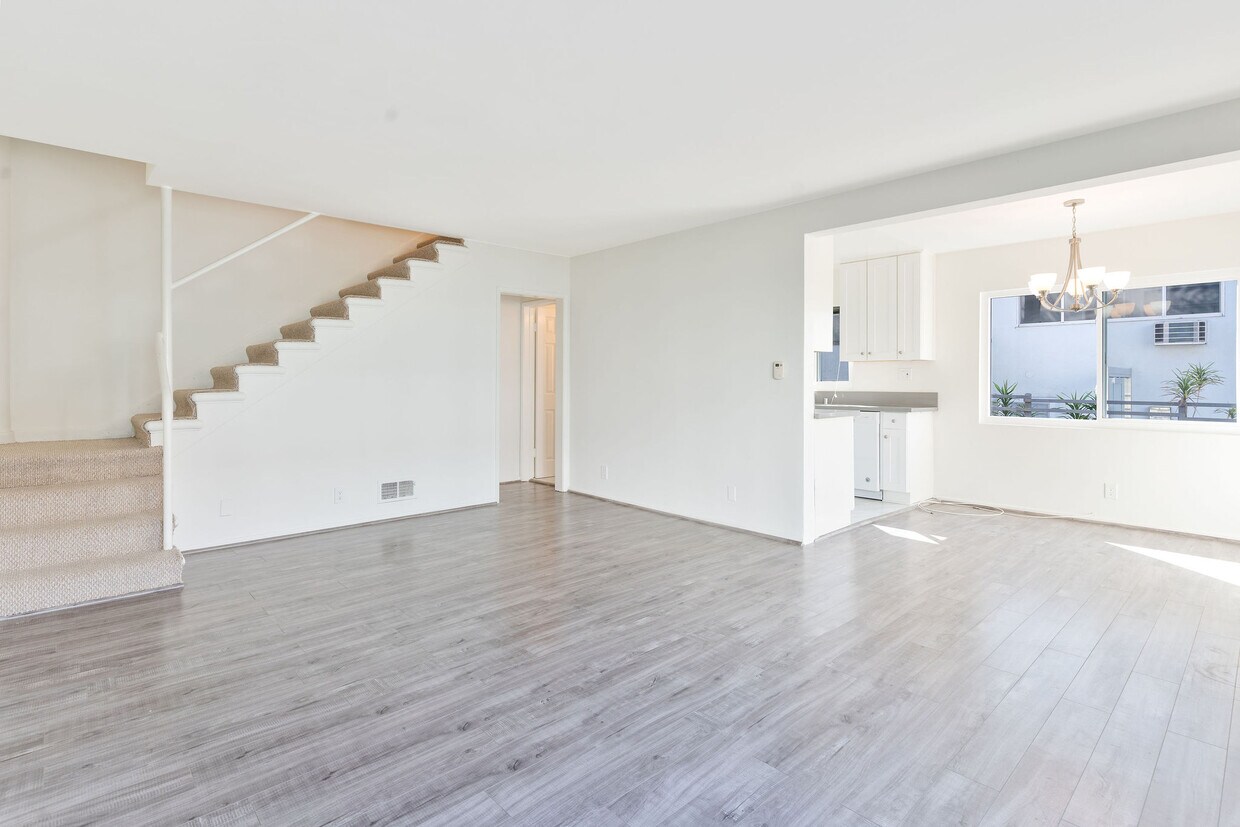 11660 Chenault St Unit 117, Los Angeles, CA 90049 Apartments in Los