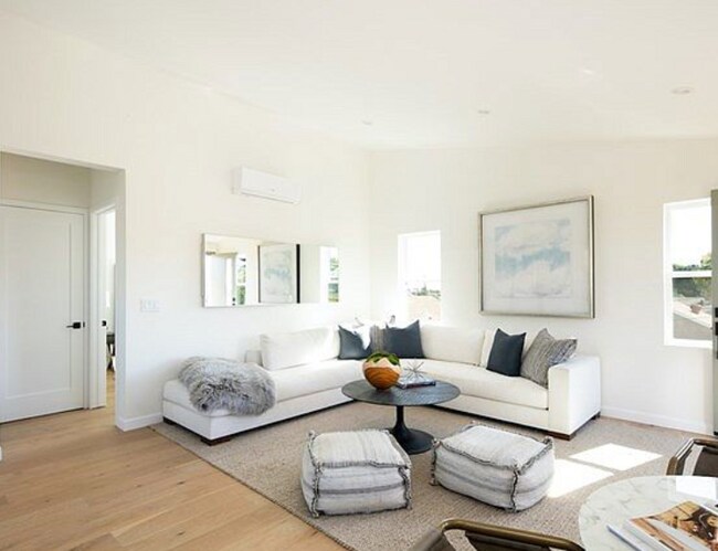 Foto del edificio - 6054 W 83rd Pl