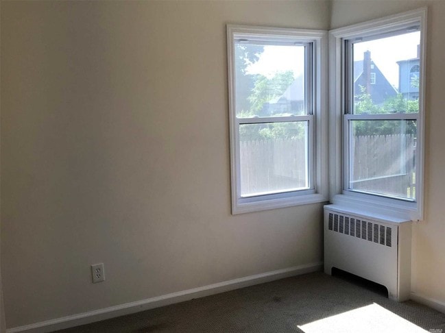 Building Photo - 25 Sullivan Ave