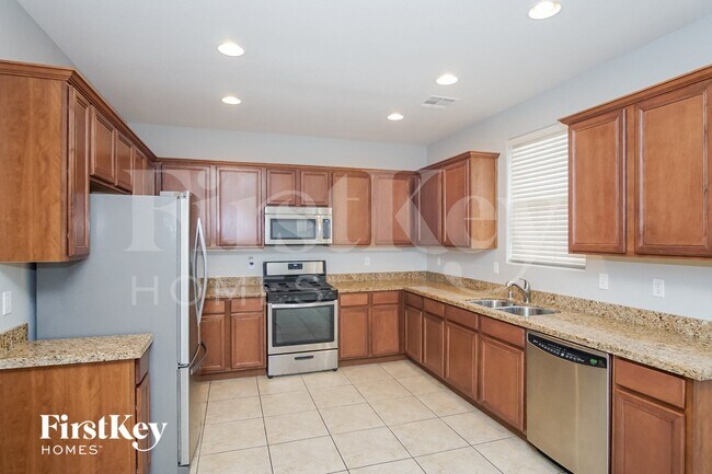 Foto del edificio - 168 Rolling Cove Ave