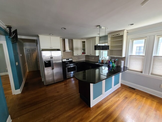 Kitchen - 55 Presentation Rd