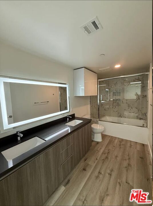 Foto del edificio - 4806 Sylmar Ave
